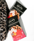 Lemke Mampfmandeln 50g Packungen in einer Tasche als Snack für unterwegs